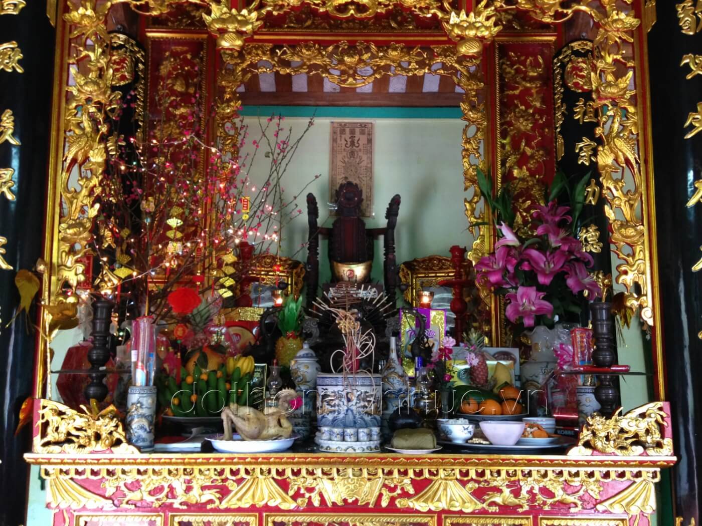 Bàn thờ mấy bát hương là hợp phong thủy thờ cúng của người Việt ?