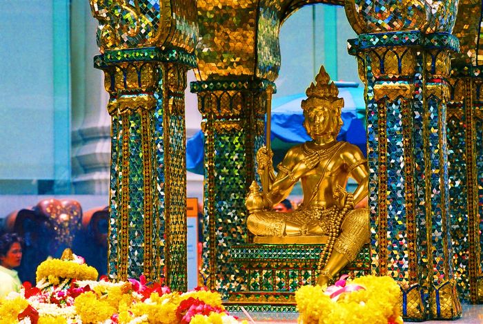 Cách thờ thần Tứ Diện