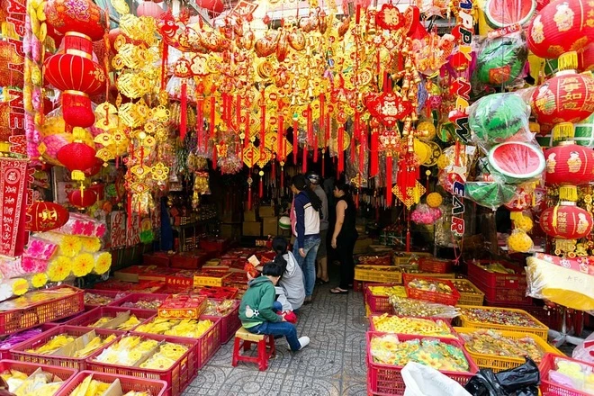 Người Hoa chỉ chú trọng vào ngày giỗ và tết
